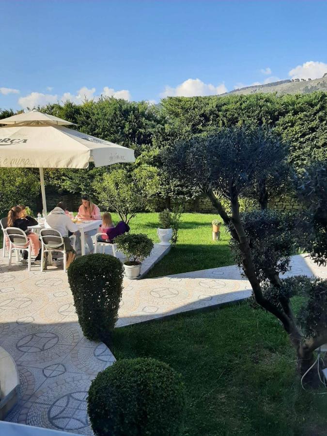 Hotel Vila Arbri Berat Zewnętrze zdjęcie