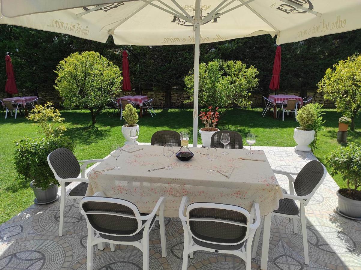 Hotel Vila Arbri Berat Zewnętrze zdjęcie
